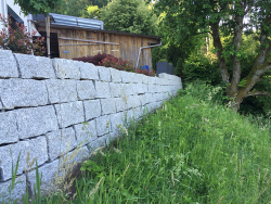 Umgebungsgestaltung Steinmauer